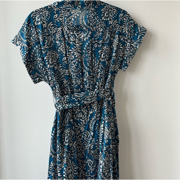 Dress - Picture 4 of 8